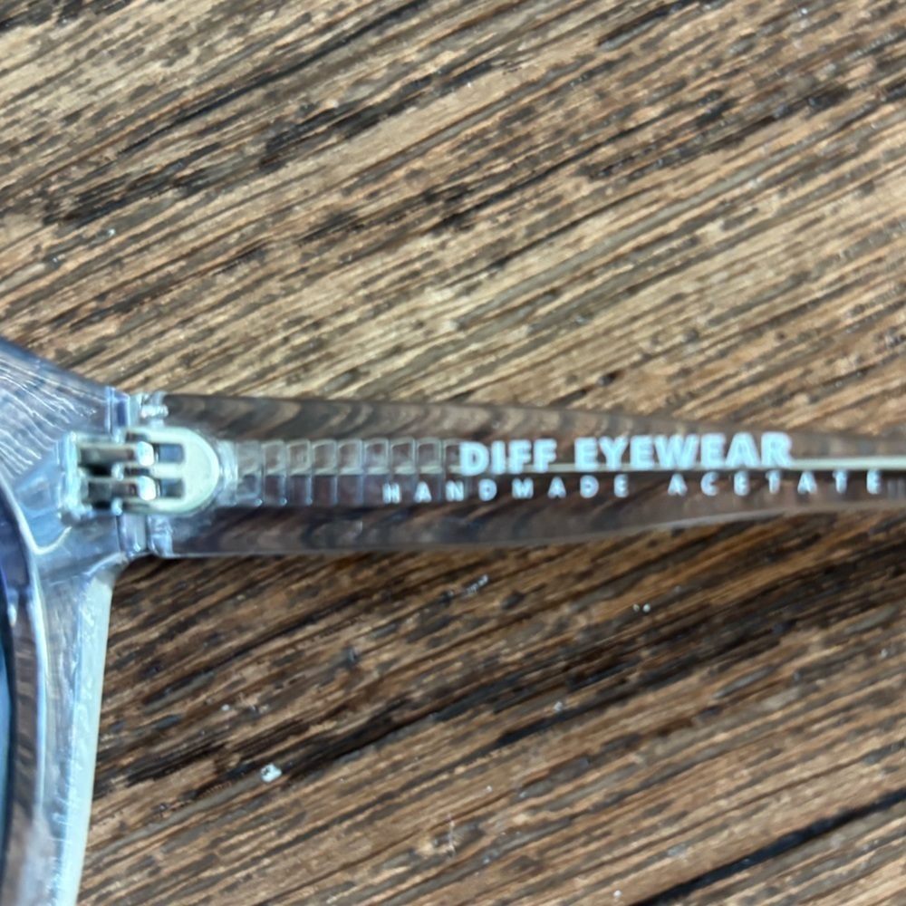 DIFF Dime Il Sunglasses Wild and Free Clear - Picture 9 of 13